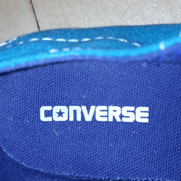 Converse sneakers - Picture 3 of 3